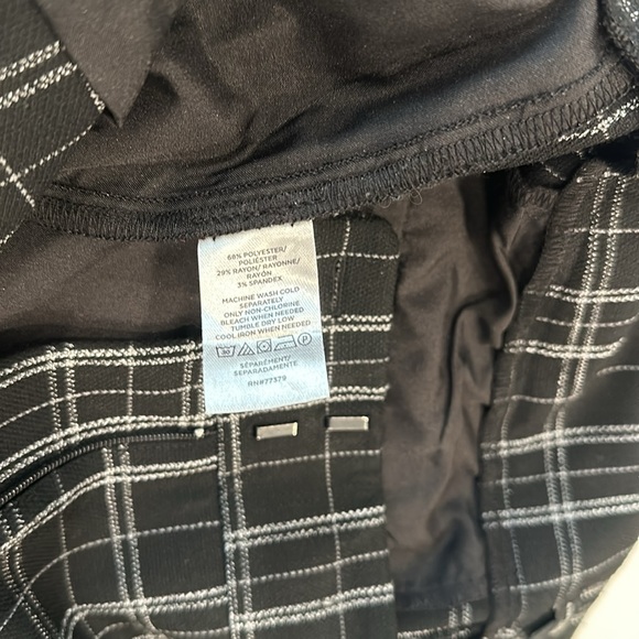 Ann Taylor Factory Black & White Plaid Ankle Pants - Picture 5 of 5
